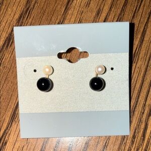 🖤Gorgeous Great Used Condition Vintage Black Onyx & Pearl 14K Earrings